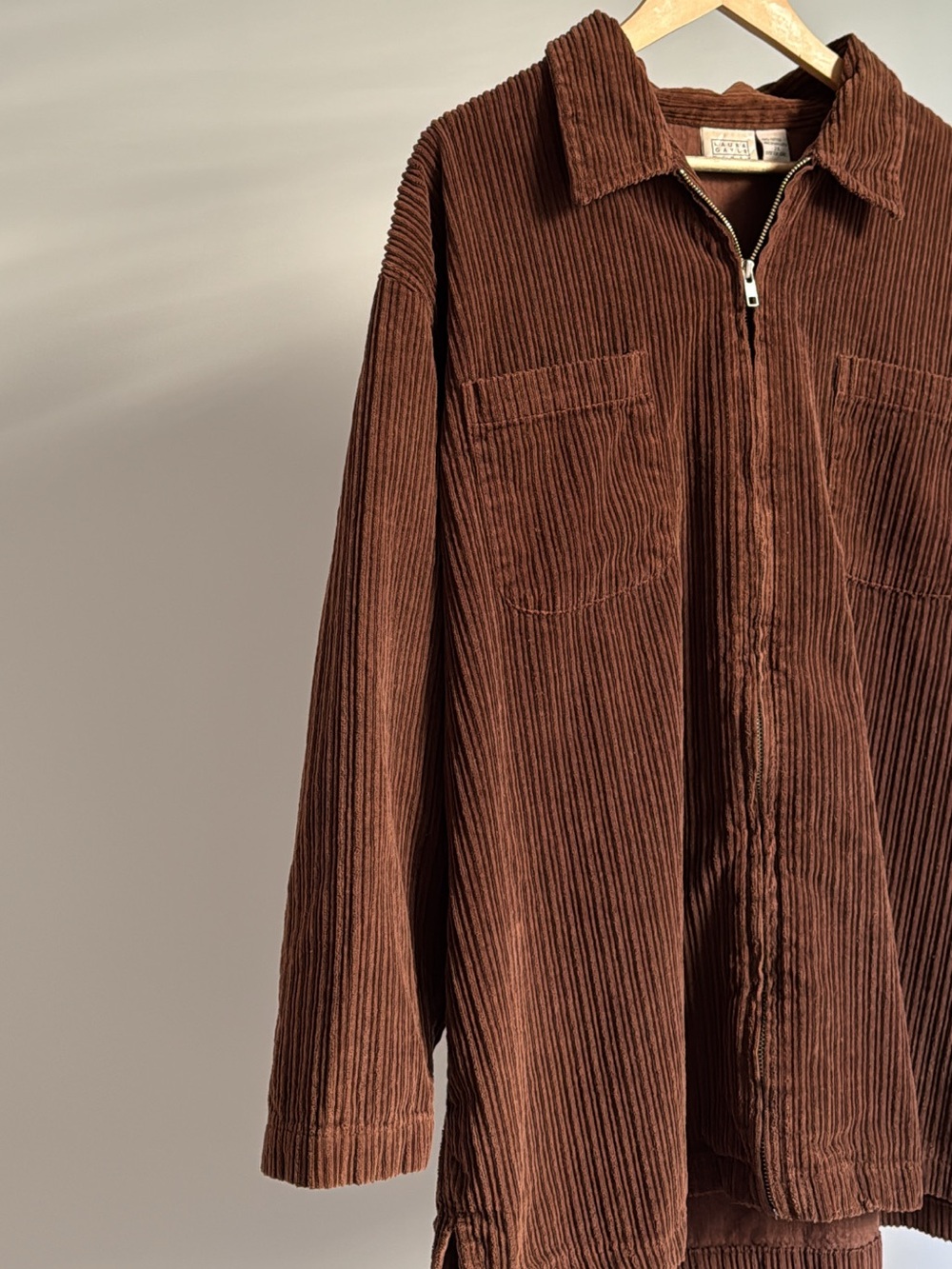 Vintage brown corduroy jacket - Picture 4 of 5
